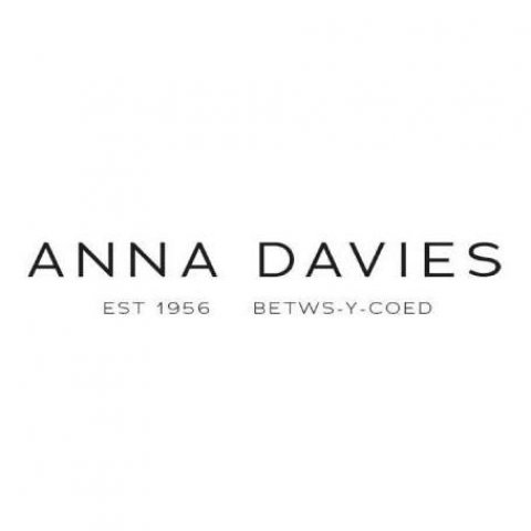 Anna Davies