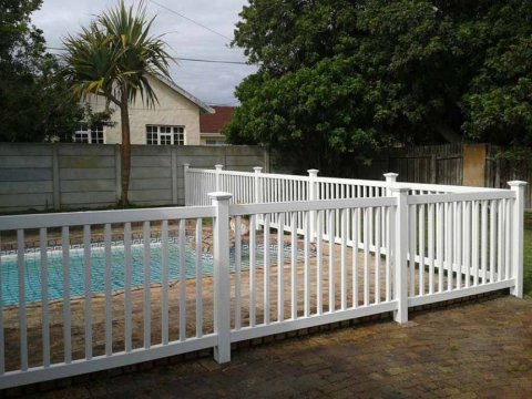 Wholesale Vinyl Fencing