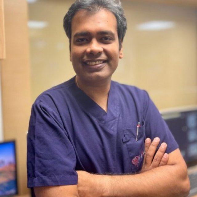 Dr Dharav  Endovascular Cure