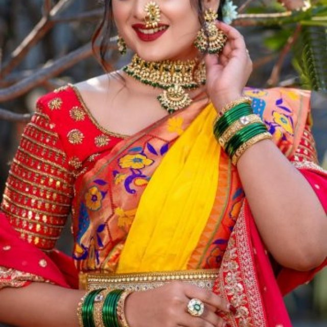 Unveiling the Magic of a Professional Makeup Artist