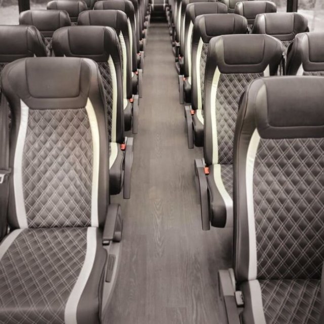 Price 4 Charter Buses & Limos Miami