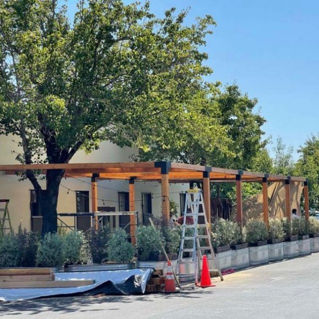 Outdoor Living & Decks