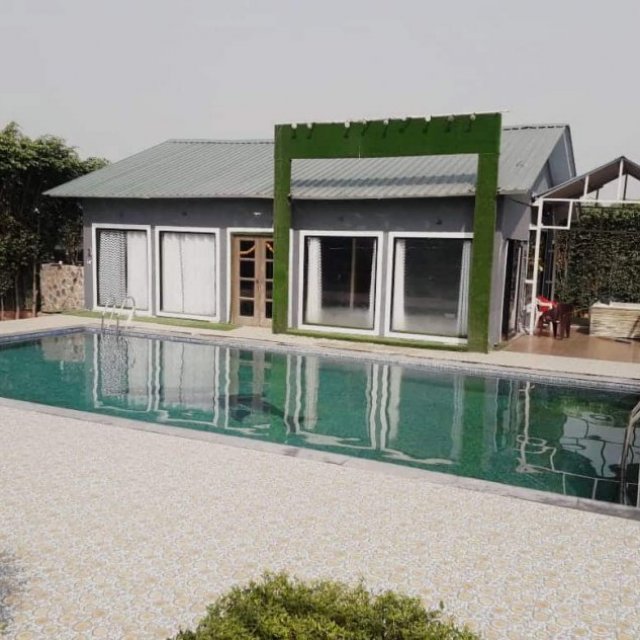 Buy Farmhouse in Greater Noida With Luxury Amenities
