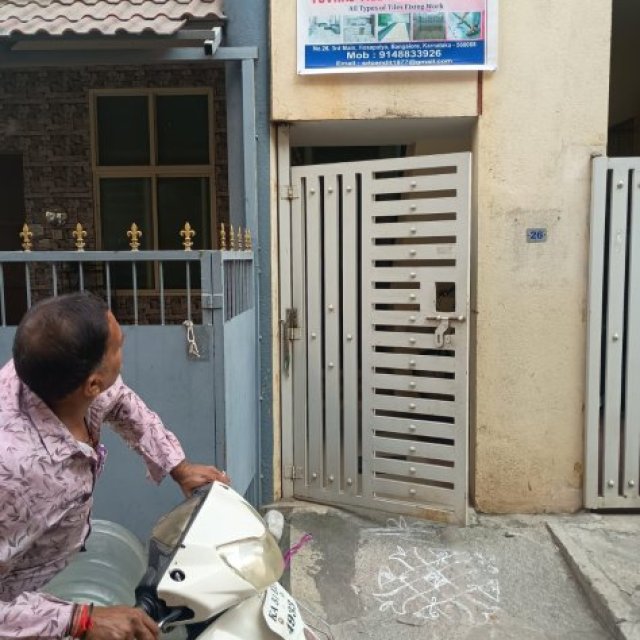 Yuvraj Tile Fixing Service