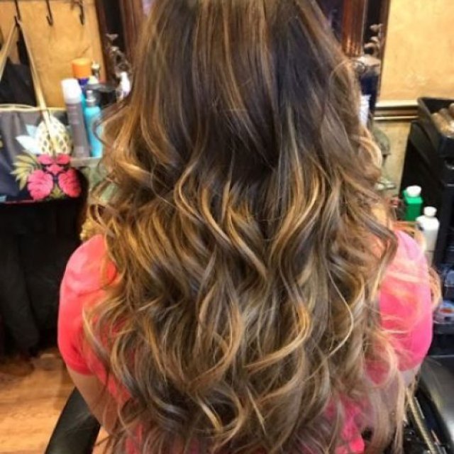 Dejavu Hair & Design