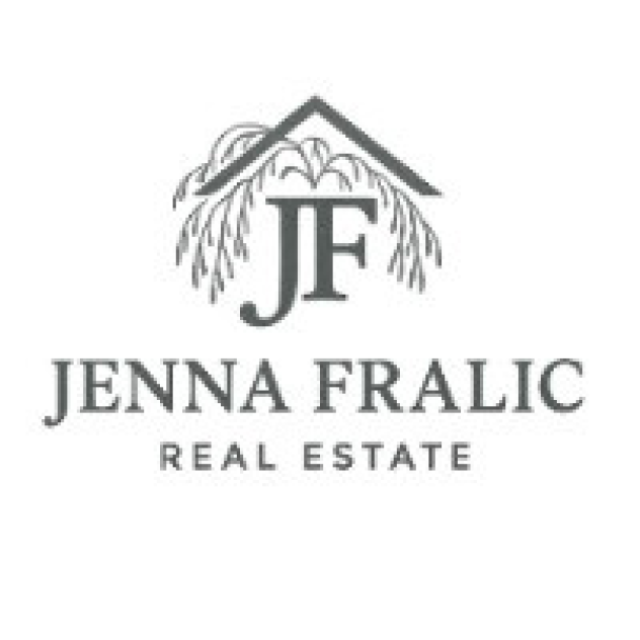 Real Estate Jenna