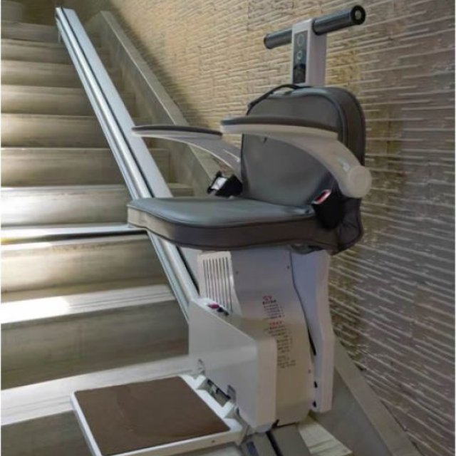 Aristocratic elevators