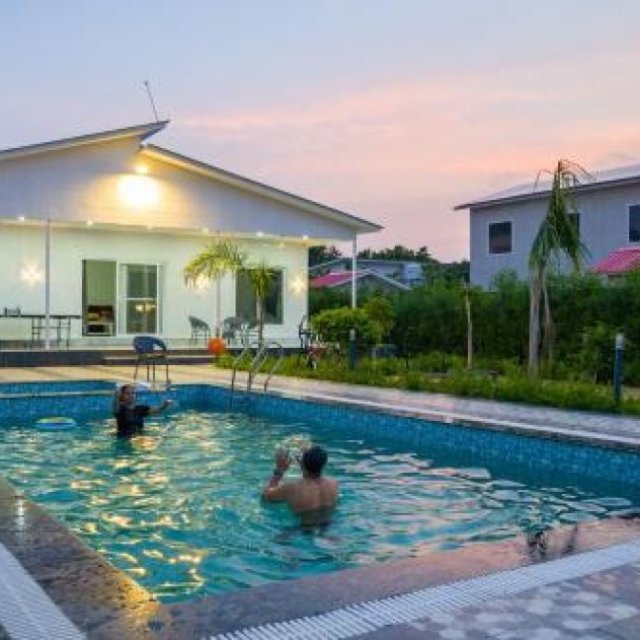 Premium Farmhouse in Noida - Ashoka Farms Noida