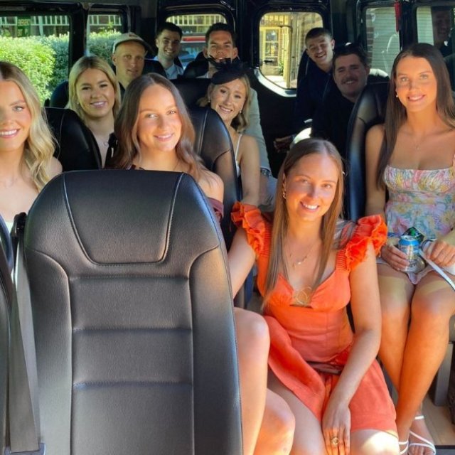 13 maxi cabs