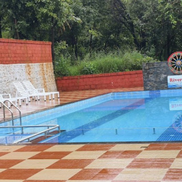 Hotels in Tapola Mahabaleshwar - Boating in Tapola