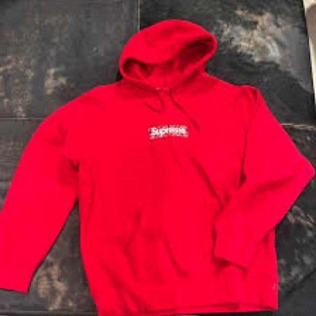 Supreme clothing fashion premium quality products shop now