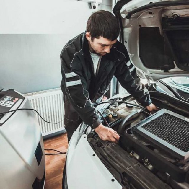 Car Diagnostic & Scanning in Dubai | DAScenter