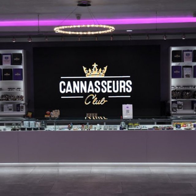 Cannasseurs Club Weed Dispensary North Hollywood