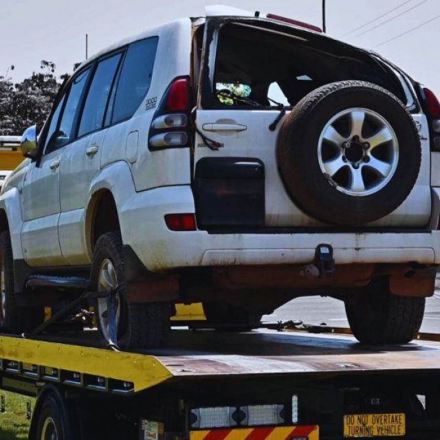 Specialized Heavy Towing Service