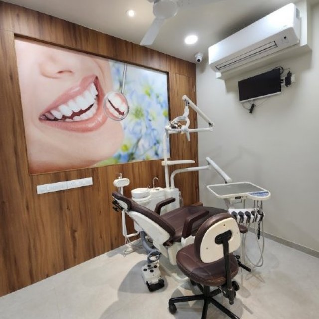 Smile Solutions Advanced Dental Care and Implant Centre