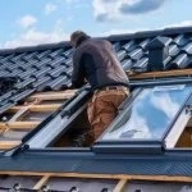 Roofer Cork