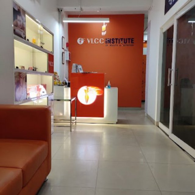 VLCC School Of Beauty Preet Vihar - Delhi