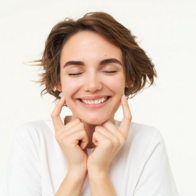 Does Dimple Creation Affect Cheekbones?