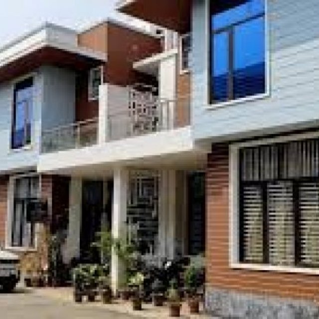 Which is the top project to buy 3 BHK Villa in Noida Extension?