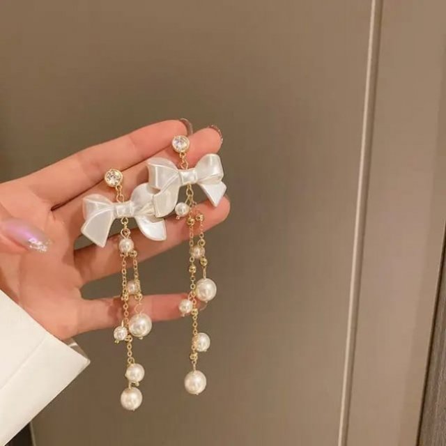 EKYA JEWELS