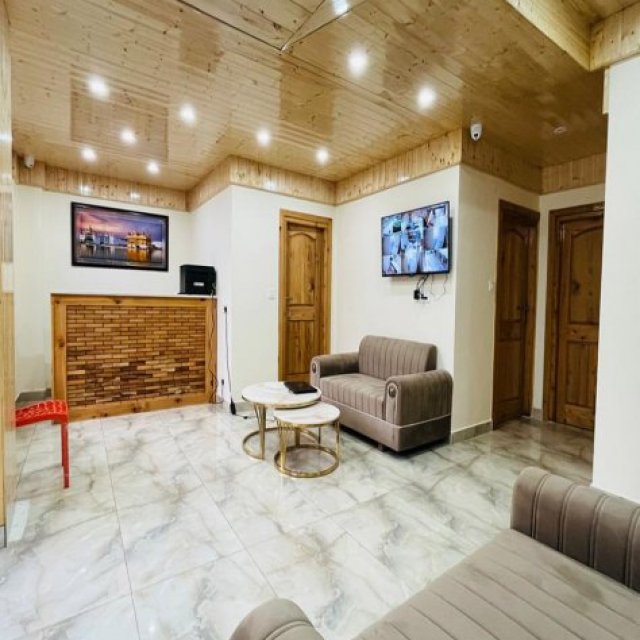 Hill Queen Retreat: Your Best Place to Stay in Manali