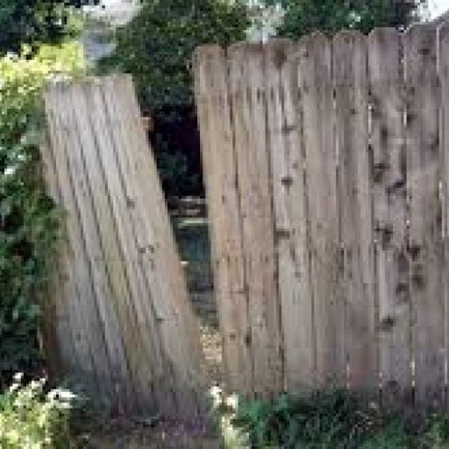 Fence Removal And Replacement Services Terrebonne