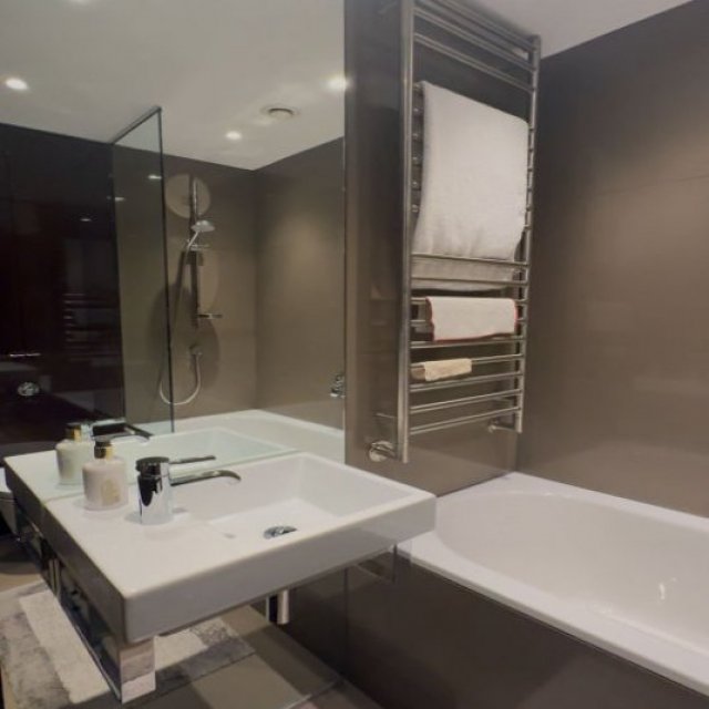 Luxury construction group