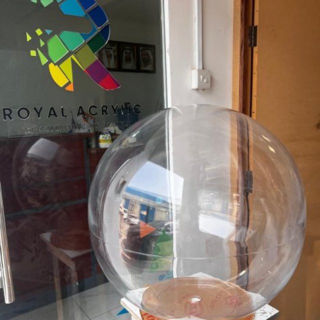 Royal Acrylic Carpentry LLc