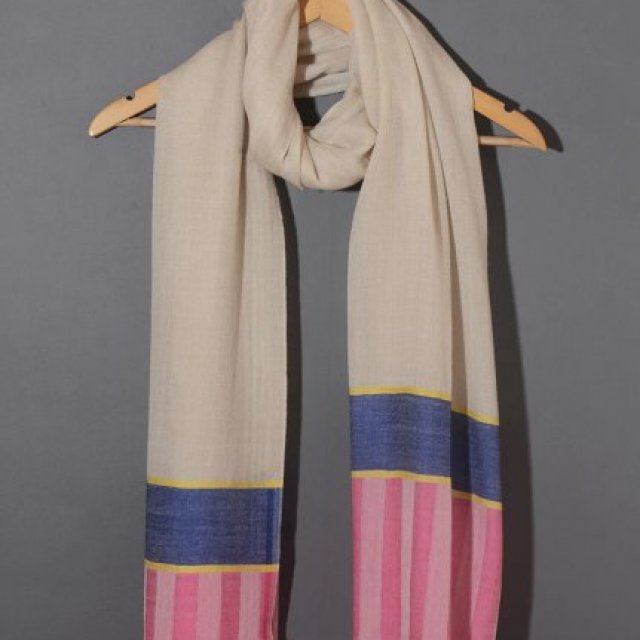 Omvai - Premium Kashmiri Shawl for Women Online in India!