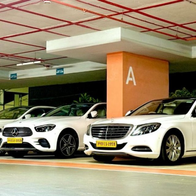 Chariot Premium Cars