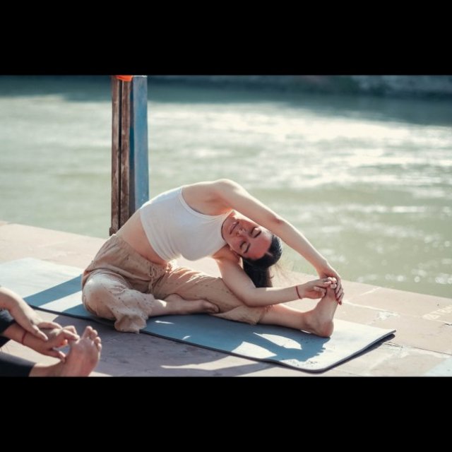 50-hour Yin Yoga teacher training